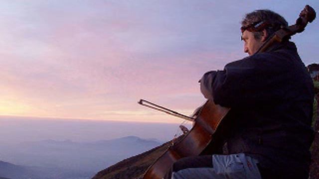 Mario Brunello a Radio Classica, intervista e Bach (Suite n. 1) 31 maggio 2012 смотреть онлайн