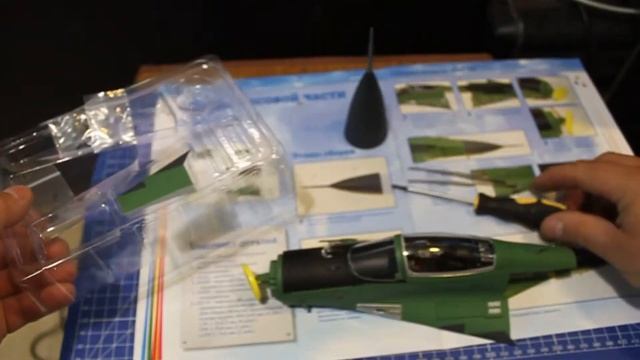Сборка модели самолета МиГ 29 от DeAgostini №4 смотреть онлайн