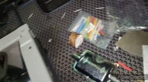 Как или куда установить  сухой фен  автономку в Т4 мультивен!