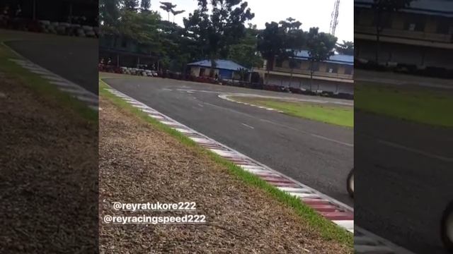 Sliding road race смотреть онлайн