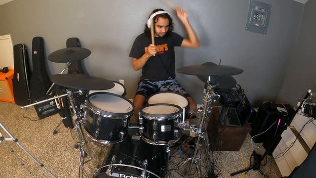 Gorillaz - Rhinestone Eyes - Drum Cover (DigitalIsaiah) смотреть онлайн