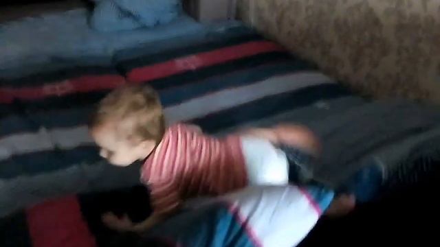 Vlog. Прогулка с двойняшками. смотреть онлайн