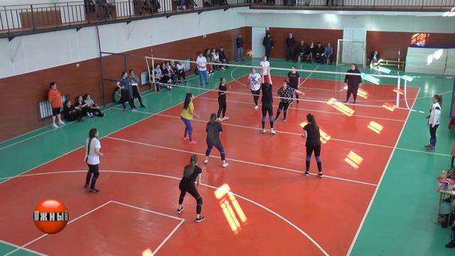Турнир по волейболу среди девушек приуроченный ко Дню полиции смотреть онлайн