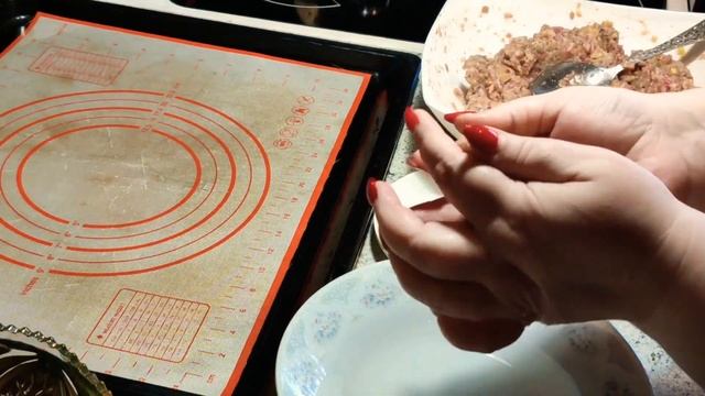 Котлеты с интересом.Cutlets with interest. смотреть онлайн