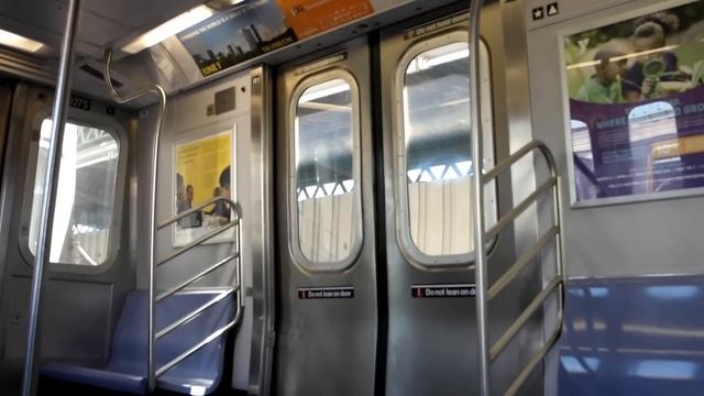 Stand clear the closing doors please - New York Subway F смотреть онлайн