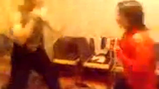 Бой за бутылку смотреть онлайн