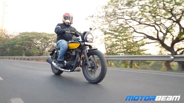 Royal Enfield Hunter 350 vs Honda CB350RS - Which One To Buy? | MotorBeam हिन्दी смотреть онлайн