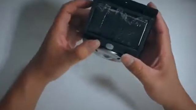Светодиодный фонарь Циклоп на солнечной батареи, с датчиком движения и датчиком света смотреть онлайн