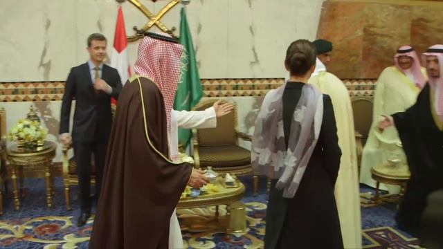 Kronprinsesse Mary og kronprins Frederik i Saudi Arabien смотреть онлайн