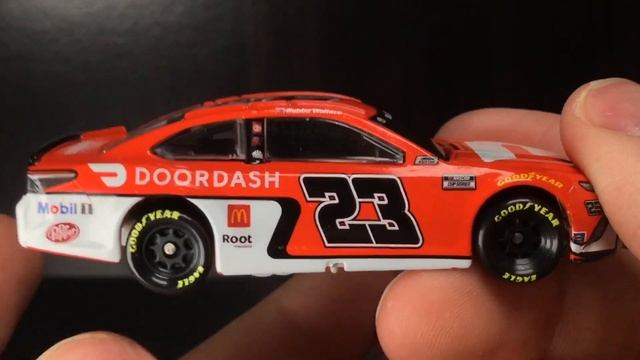 2021 BUBBA WALLACE DOORDASH TOYOTA CAMRY DIECASTBUFFET REVIEWS NASCAR DIECAST 1/64