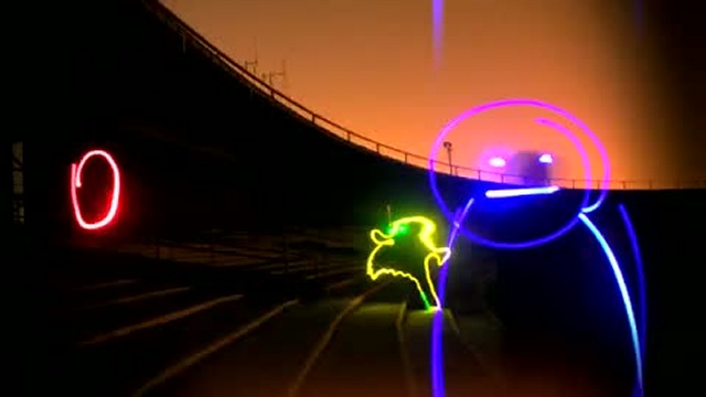 Une jolie animation luminescente смотреть онлайн