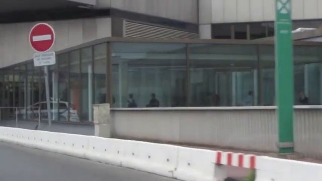 PAUL HODGE: PARIS ORLY AIRPORT, SOLO AROUND WORLD IN 47 DAYS, Ch 202, Amazing World in Minutes смотреть онлайн