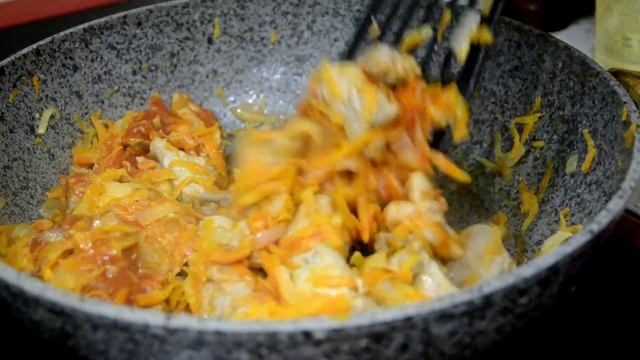 Тушеная капуста с мясом - быстро и просто. смотреть онлайн
