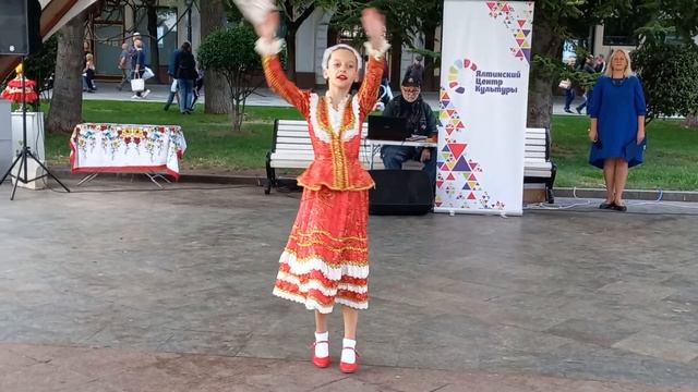 "Казачий пляс". Образцовый ансамбль народного танца "Черноморочки" смотреть онлайн