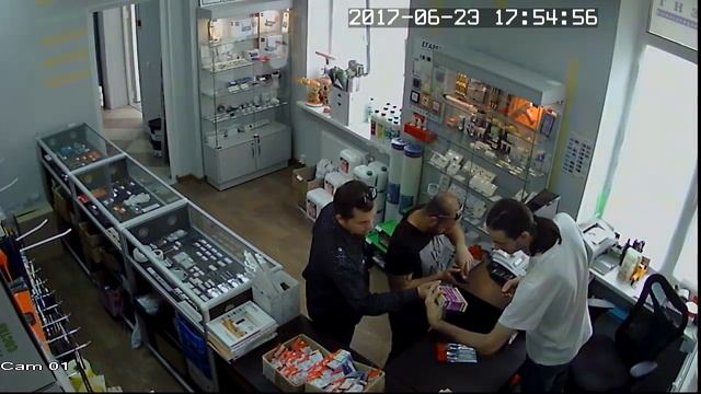 Попытка развода кассира — Минск, Июнь 2017 (Без звука, см. описание) смотреть онлайн