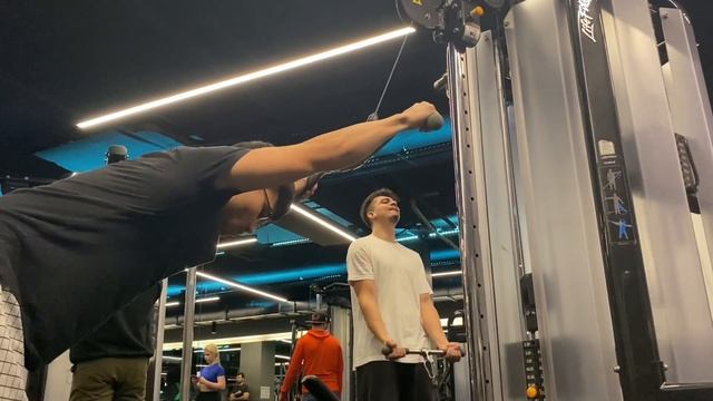 Natty Bulk Day 15 - Back & Biceps / 66,70 KG смотреть онлайн