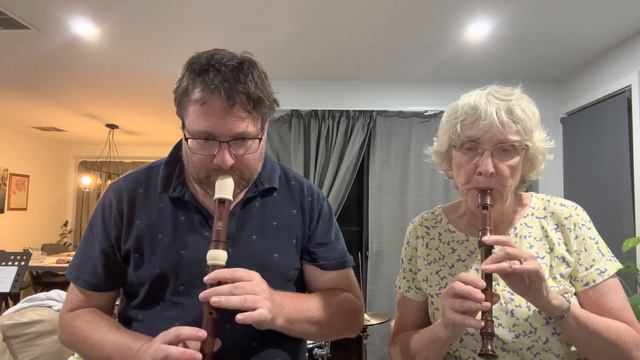 Es saß ein schneeweiß Vögelein - Treble and Descant Recorder Duet смотреть онлайн