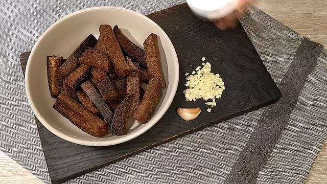 Что приготовить если дома ничего нет. Быстрая закуска! смотреть онлайн