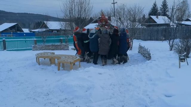 Новогодний хоровод смотреть онлайн