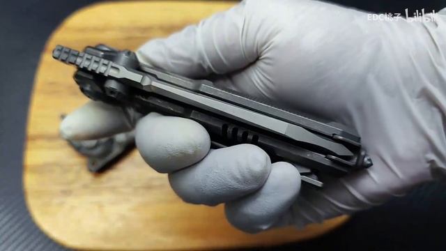 District 9 Marauder / анонс