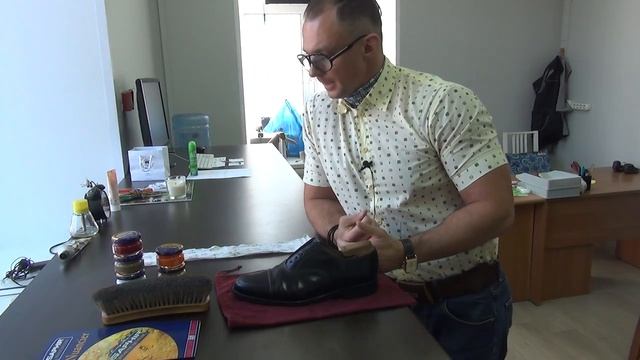 Крем для обуви Saphir Surfine как пользоваться смотреть онлайн