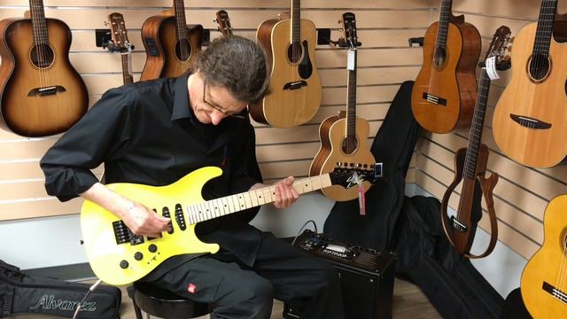 Fender HM Strat смотреть онлайн