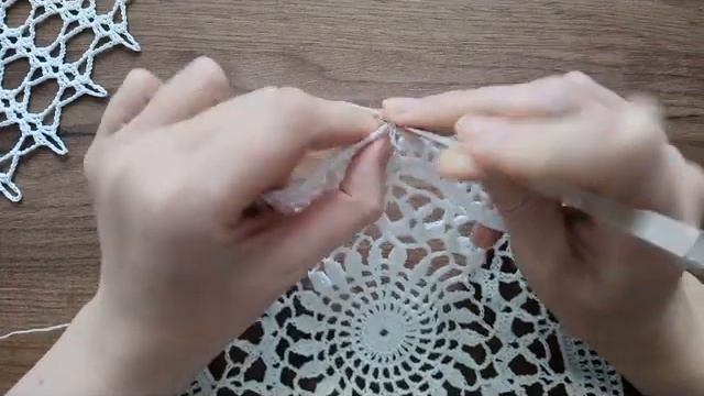Красавица салфетка. МК часть 2. Openwork crochet napkin. смотреть онлайн