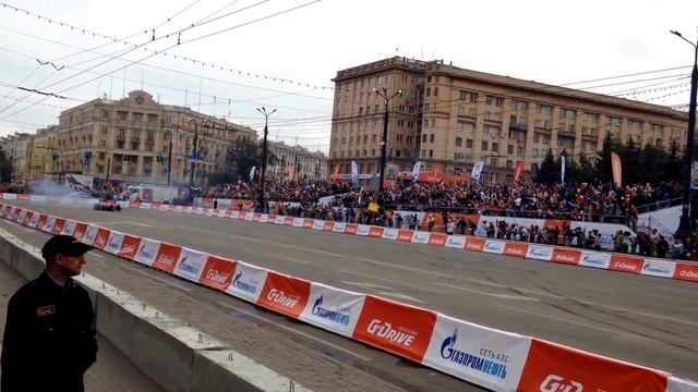G-drive Show Челябинск - болид формулы-1 загорелся смотреть онлайн