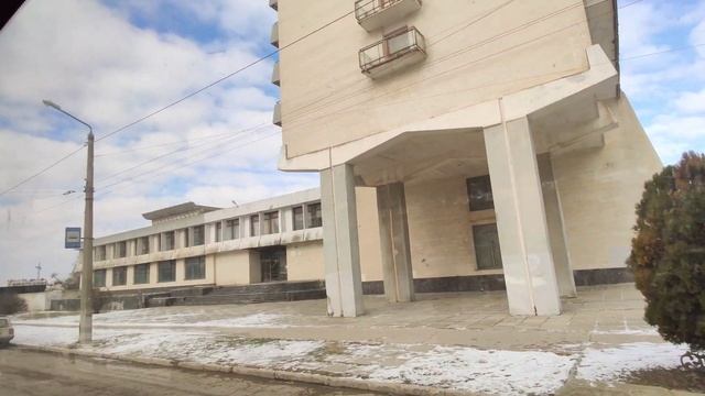 По Евпатории на трамвае ,маршрут №1 от остановки "роддом" до "мойнаки" смотреть онлайн