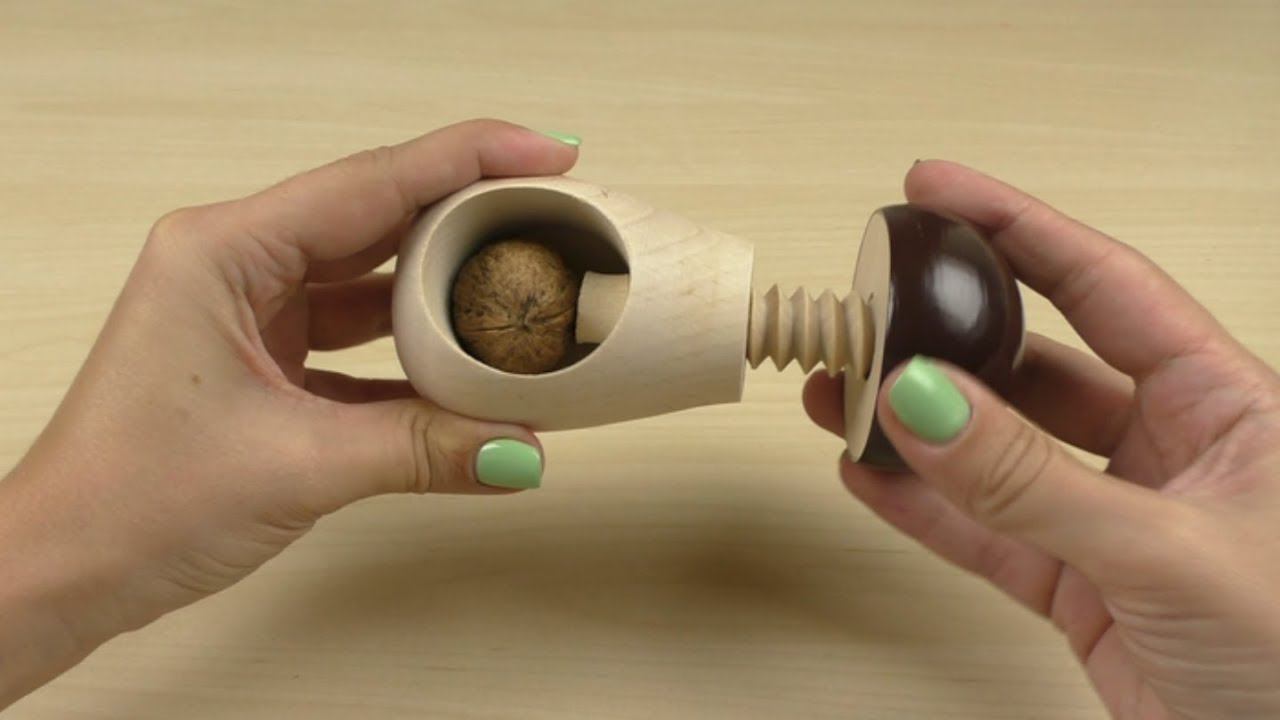 Деревянная игрушка "Гриб-винт" - гриб-орехокол! смотреть онлайн