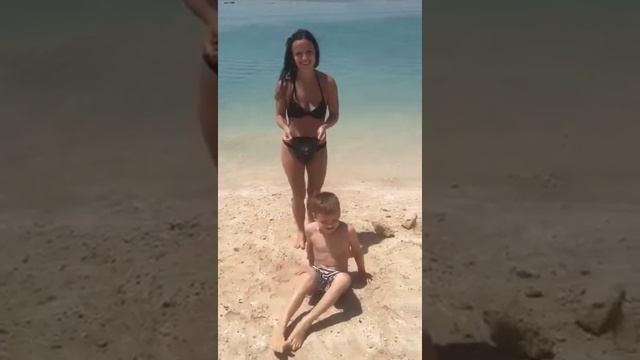 Как одевать шапку для плавания смотреть онлайн