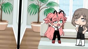 Клип: солнце смеялось, в небе птички пели