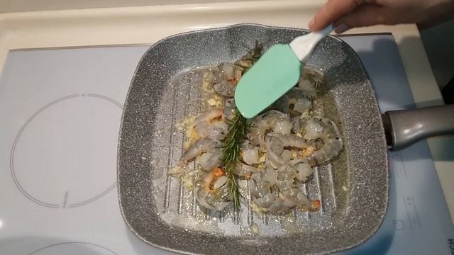 Garlic Shrimp and Tomato Pasta in 10 Minutes смотреть онлайн