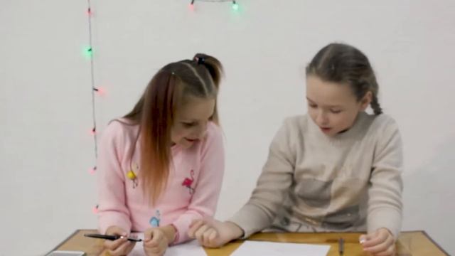 ЧЕЛЛЕНДЖ: НАРИСУЙ С ЗАКРЫТЫМИ ГЛАЗАМИ смотреть онлайн