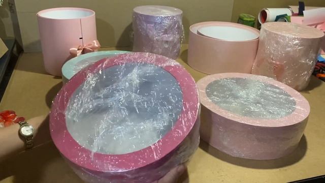 Коробки для цветов и подарков//Шляпные коробки//Двухуровневая, Трёхуровневая цилиндрическая коробка смотреть онлайн