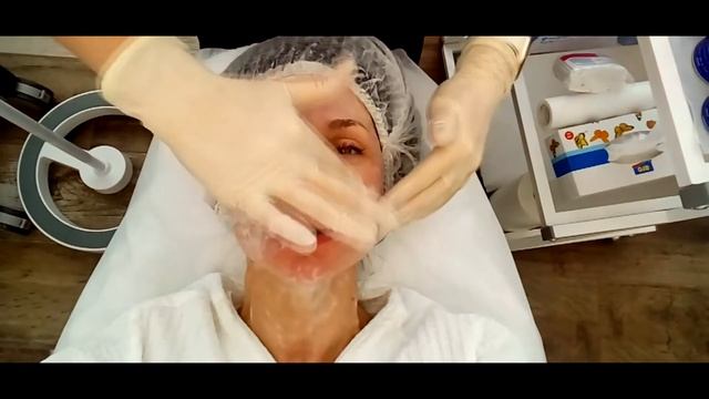 Процедура "ОГОНЬ и ЛЁД" на косметике is CLINICAL смотреть онлайн