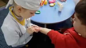 Детская игра в больницу! Маленький доктор.