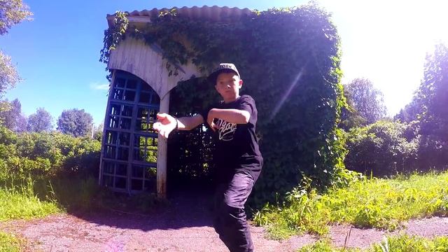 DANCE CRAFT Studio - Лёша Бахтин (Dance Camp 2015) смотреть онлайн