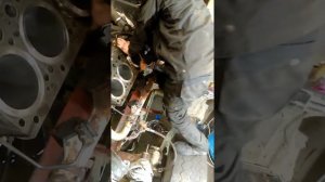 Установка гильзы мерседес актрос