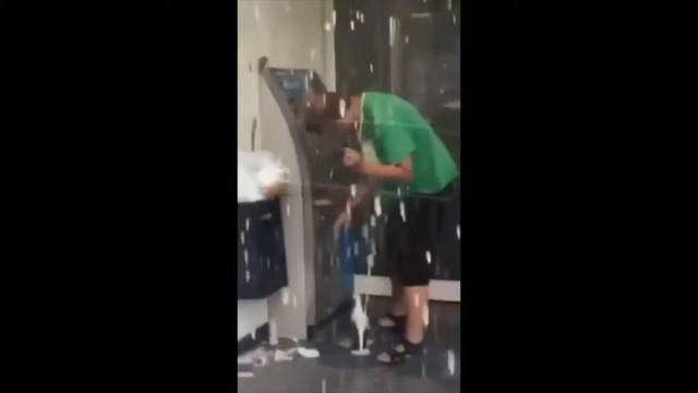 СУМАСШЕДШИЕ РУССКИЕ ПРИКОЛЫ и неудачи подборка 2015 Выпуск 28 смотреть онлайн