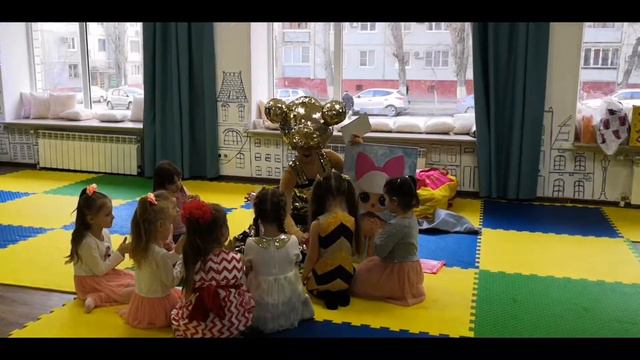 Идем на ДЕНЬ РОЖДЕНИЕ !!!КУКЛА LOL ПЧЕЛКА очень понравилась Алисе и Еве. смотреть онлайн