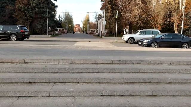 Центральная Набережная города-героя Волгограда 13.11.2019, стабилизировано, 4k-разрешение смотреть онлайн