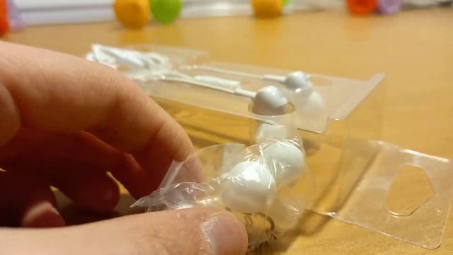 новые наушники смотреть онлайн