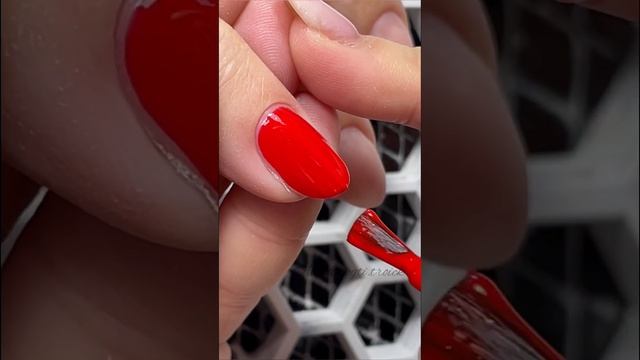 Красный ✅ #маникюр #ногти #гельлак #мкногти #дизайнногтей смотреть онлайн