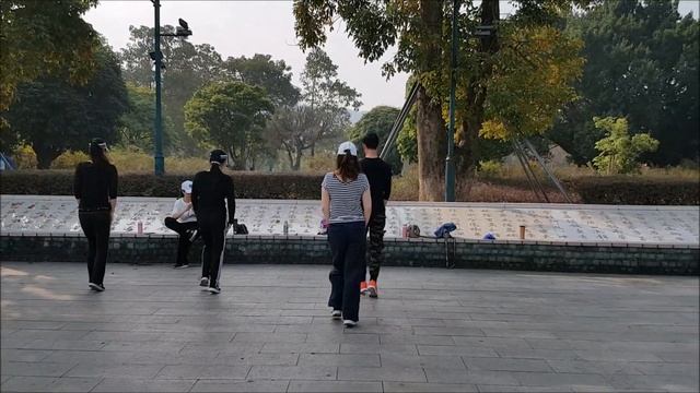 Shuffle Dance in China - Zhaoqing City смотреть онлайн