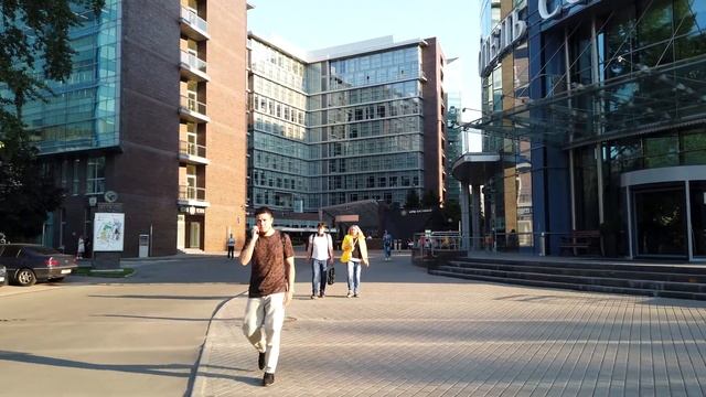 ⁴ᴷ⁶⁰ Walking Moscow: Moscow Center - from Shlyuzovaya Naberezhnaya to the Courtyard by Marriott смотреть онлайн