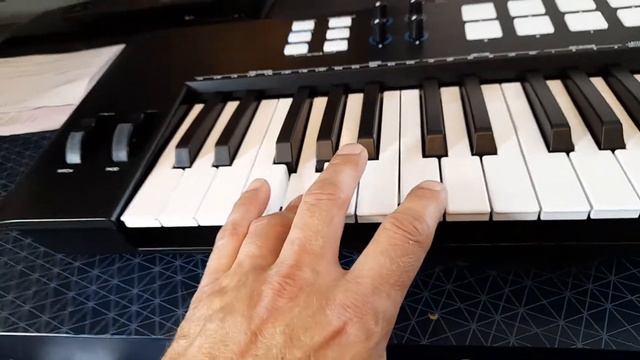 Strum Session try out in Studio One On Alesis V49 #daw#instrument смотреть онлайн