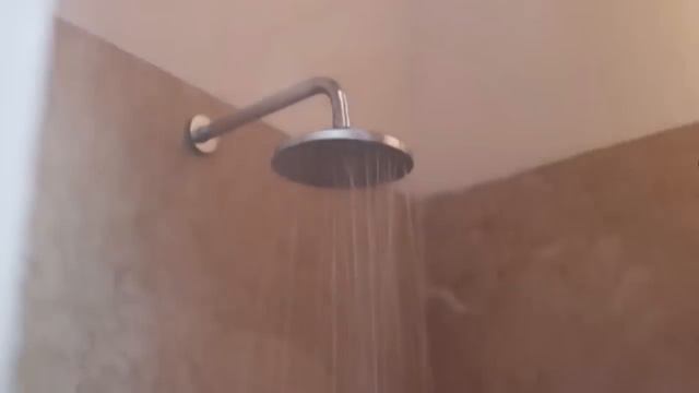 Juliantina extended shower scene смотреть онлайн