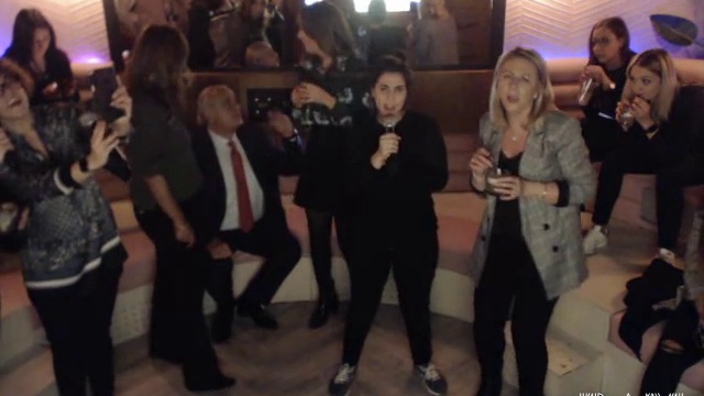 3. Karaoke Косметологическая клиника, Париж, Франция смотреть онлайн