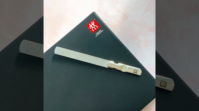 ZWILLING Twin Classic Inox Case Croc with Frame manicure set (10 pcs), Red смотреть онлайн